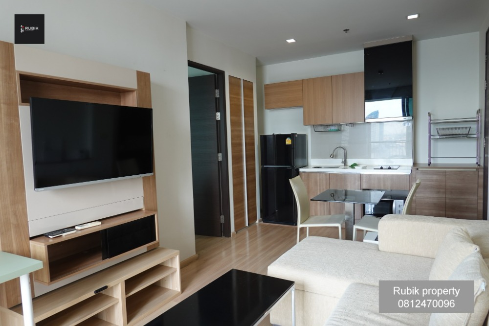 For RentCondoSathorn, Narathiwat : 🏢 For Rent: Rhythm Sathorn – Stunning Corner Unit with River View! (RB236)🌟