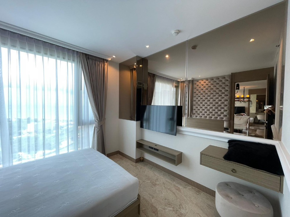 For SaleCondoPattaya, Bangsaen, Chonburi : Stunning 2-Bedroom Condo in The Riviera Ocean Drive Pattaya