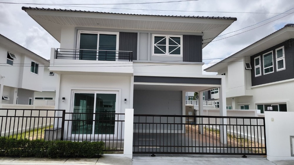 For SaleHouseSriracha Laem Chabang Ban Bueng : Exquisite Two Storey Residence in Supalai Ville Sriracha-Bowin