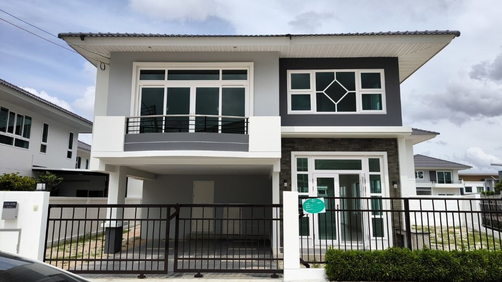 For SaleHouseSriracha Laem Chabang Ban Bueng : Stunning Contemporary Living in Bowin-Sriracha Chon Buri