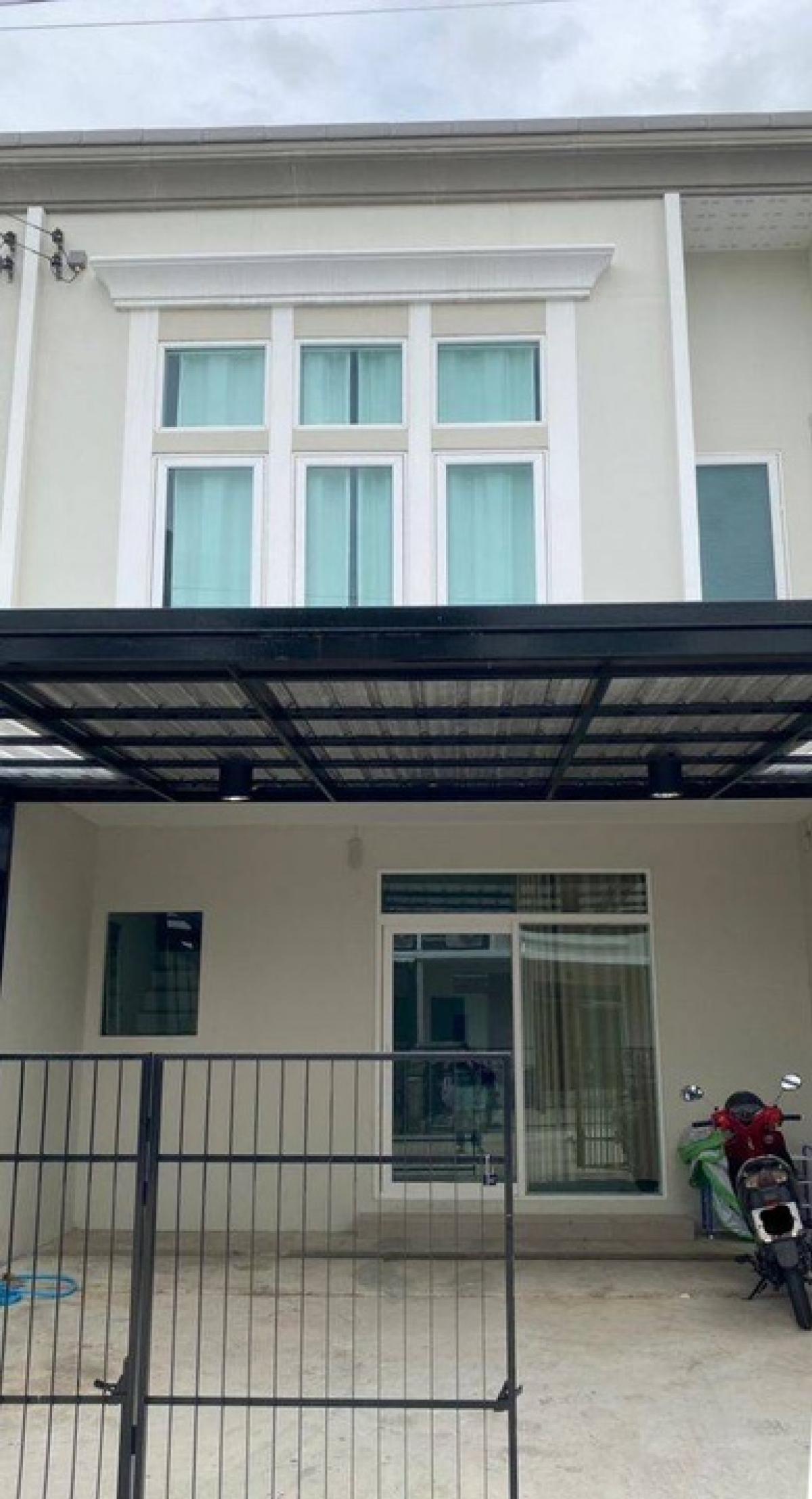 For RentTownhouseRathburana, Suksawat : 🔥For rent/sale, townhouse, Gusto Village, Suk Sawat-Pracha Uthit, Pracha Uthit-Wat Khu Sang Road ❣️House available on November 10, 2024🔥 Rent: 11,000 / month, 1 year contract, 1 month in advance, 2 months deposit✨ Sale: 2.99 million baht 💚 Tel/line: 08591