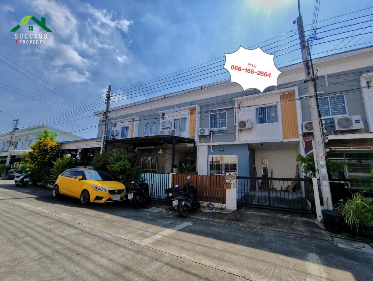 For SaleTownhouseSamut Prakan,Samrong : 💥Cheap sale of townhouse, Pruksa 74/3 Srinakarin, original condition house, convenient location, near BTS Srinakarin, near expressway, only 15 minutes (Cheap sale, money left)