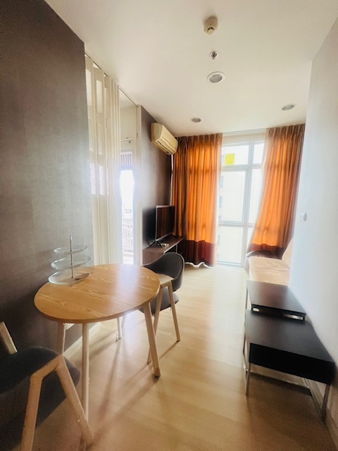 For RentCondoRatchathewi,Phayathai : Chewathai Ratchaprarop【𝐑𝐄𝐍𝐓】🔥Airy room, fully furnished, convenient travel, near the Battlefield Monument. 🔥 Contact Line ID: @hacondo