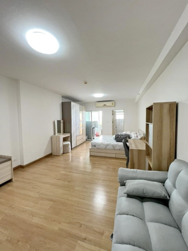 For RentCondoKasetsart, Ratchayothin : Condo for rent Supalai Park @Kaset, has washing machine