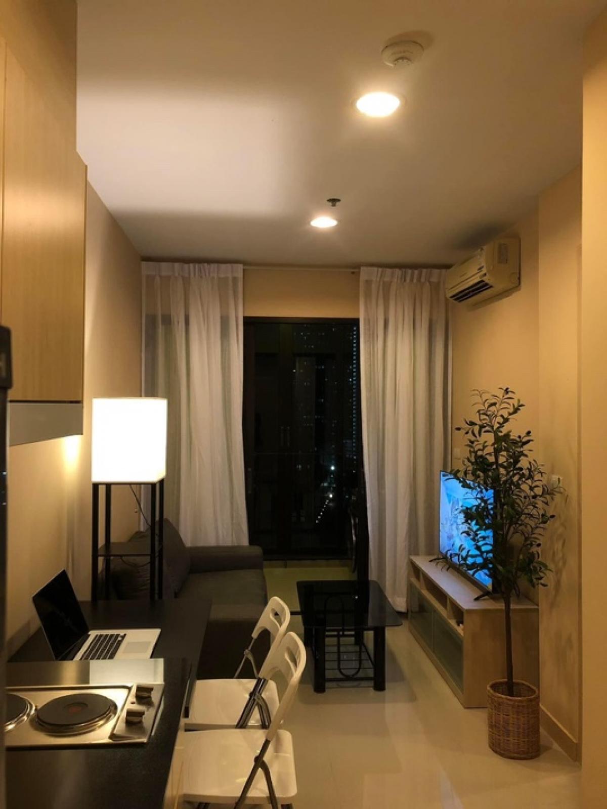 For RentCondoRatchadapisek, Huaikwang, Suttisan : Ideo huaikhwang /35 sqm/ 14 fl/1 ​​bedroom/16,500