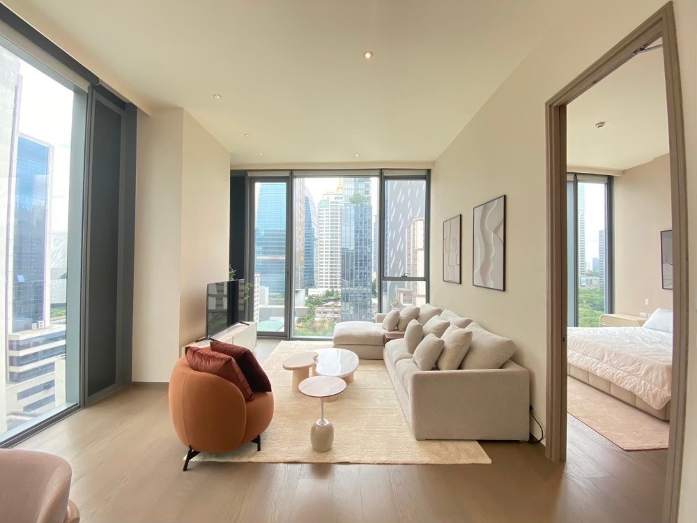 For RentCondoWitthayu, Chidlom, Langsuan, Ploenchit : For rent 1 bedroom, Ultimate luxury level, Chidlom location, near BTS Chidlom, High End luxury furniture