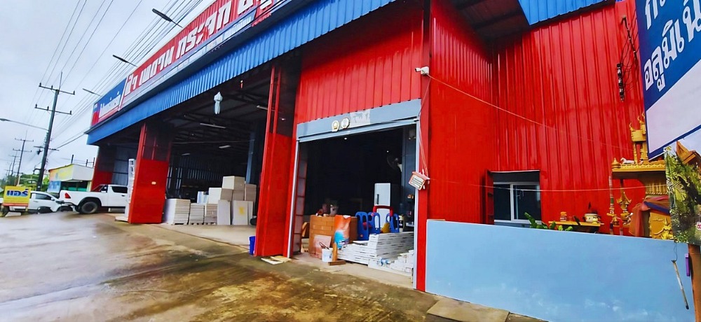 For SaleRetailChiang Mai : Call : 089-536-1437 For Sale Construction materials business with 2-storey building, warehouse and land, area 238 square wah, on Chotana Road (No.107), Ki Lek, Mae Rim, Chiang Mai