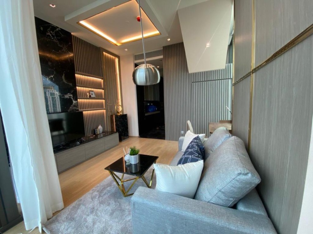 For SaleCondoWitthayu, Chidlom, Langsuan, Ploenchit : The cheapest deal in building 28 Chidlom 1Bed Duplex 1Bath, high floor, high-rise building, guaranteed the best price, the best location, very beautiful room number.