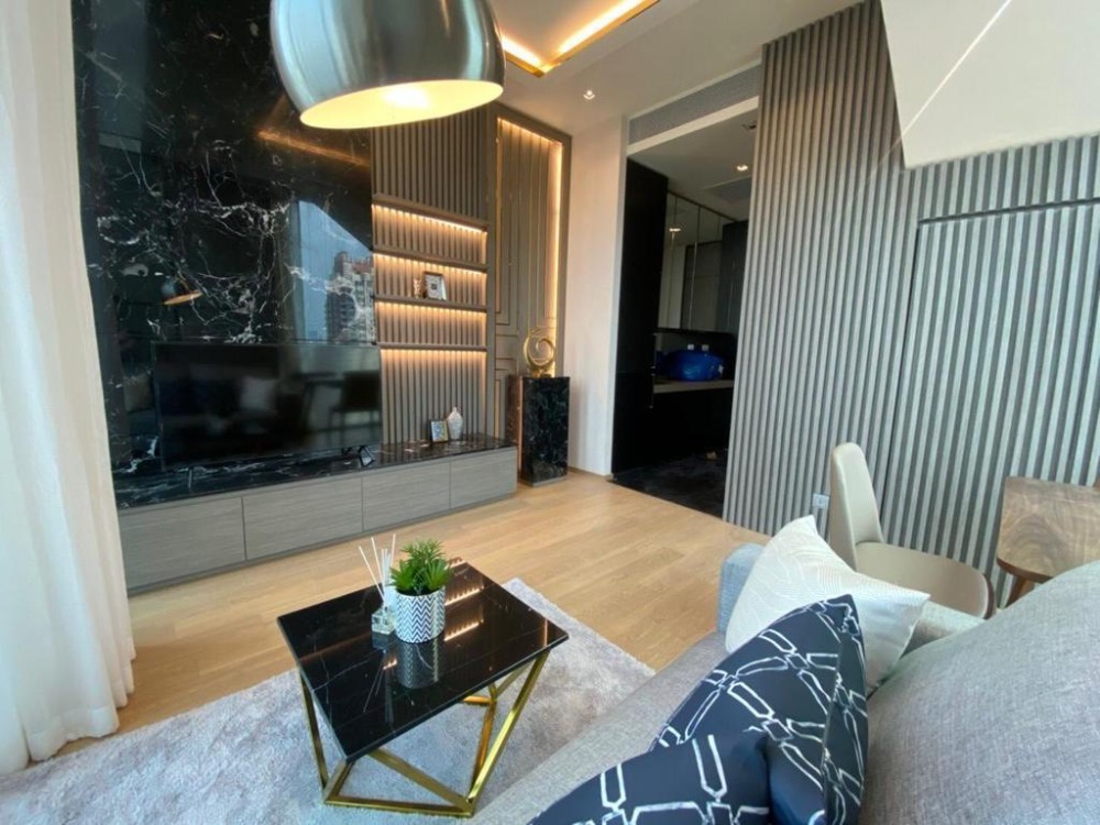 ให้เช่าคอนโดวิทยุ ชิดลม หลังสวน : 🔥Best Deal!! 28 Chidlom 1Bed Duplex High floor, beautiful view, fully furnished