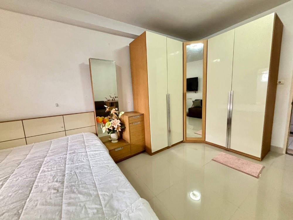 For SaleCondoRatchadapisek, Huaikwang, Suttisan : Urgent ⭐️ Very cheap price ❗❗City Home Ratchada Soi 10 near the BTS, convenient travel✨