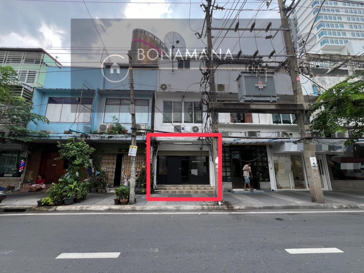 For RentRetailSapankwai,Jatujak : For rent: Shop space on the roadside, Suthisan Winitchai, Phaya Thai