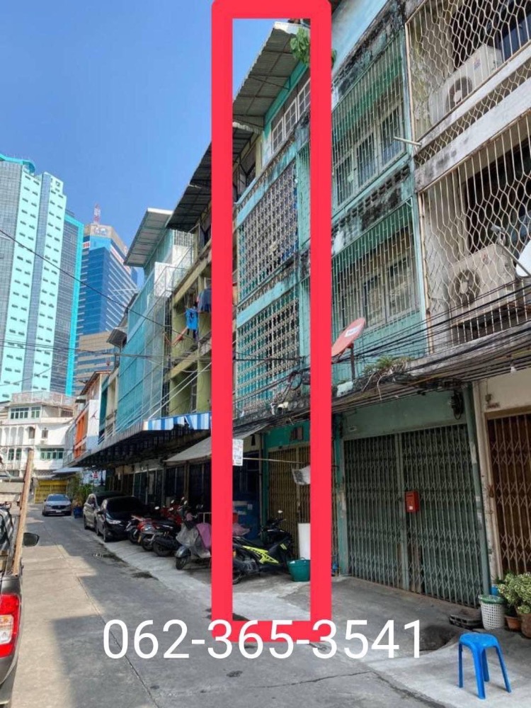 For SaleShop HouseKhlongtoei, Kluaynamthai : Commercial building for sale, 4 floors, Rama 4 Road, Khlong Toei, near Khlong Toei Market, good location