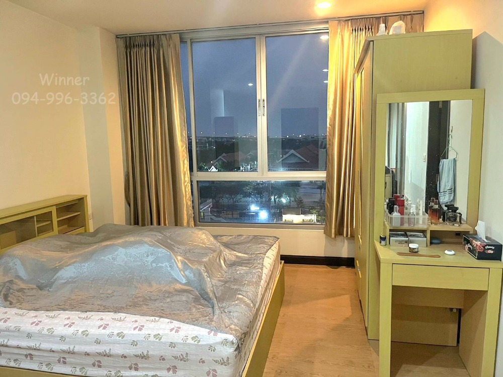 For SaleCondoRama3 (Riverside),Satupadit : For Sale: The Star Estate Rama 3, a condo in a good location on Rama 3 Road, near BTS Chong Nonsi, priced at only 2.3 million baht.