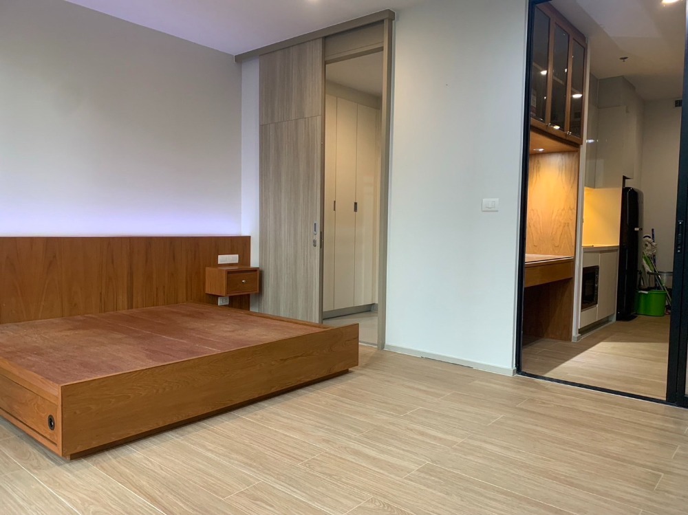 For RentCondoWitthayu, Chidlom, Langsuan, Ploenchit : For rent condo Noble ploenchit 2 beds fully furnished (S15-0242)