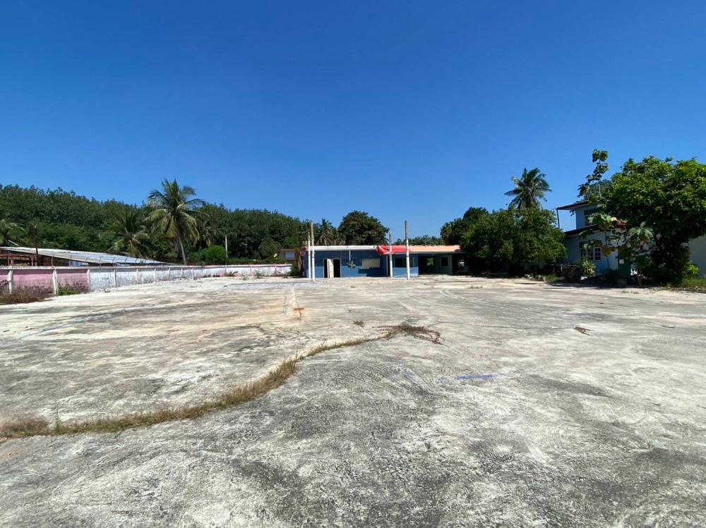 For SaleLandSriracha Laem Chabang Ban Bueng : Urgent sale, land for sale, cheap, beautiful land, very good location, Tambon Samnak Thon, Amphoe Ban Chang, Rayong Province