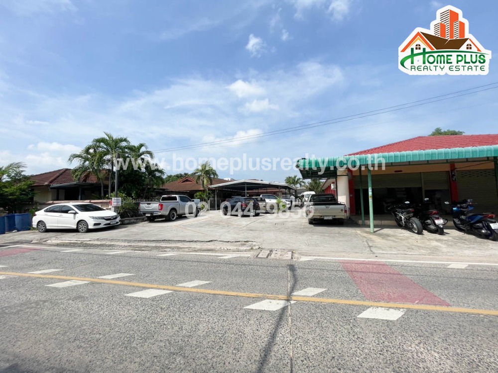 For SaleLandPattaya, Bangsaen, Chonburi : Land with 2 houses and a single-storey shophouse business with 8 units, Soi Sukhumvit 33, near Rong Pho Market, Sukhumvit Road, Chonburi