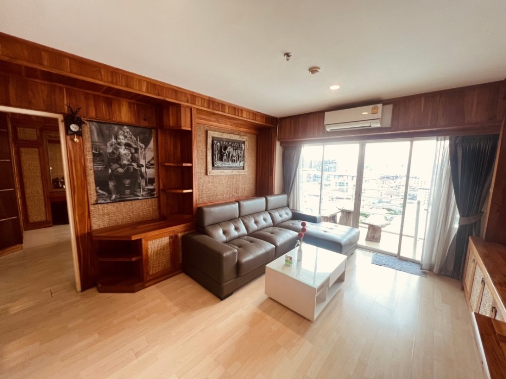 For SaleCondoRatchadapisek, Huaikwang, Suttisan : City Living Ratchada, urgent sale, 1 bedroom, 1 bathroom, 60 square meters, City living (can park 2 cars)