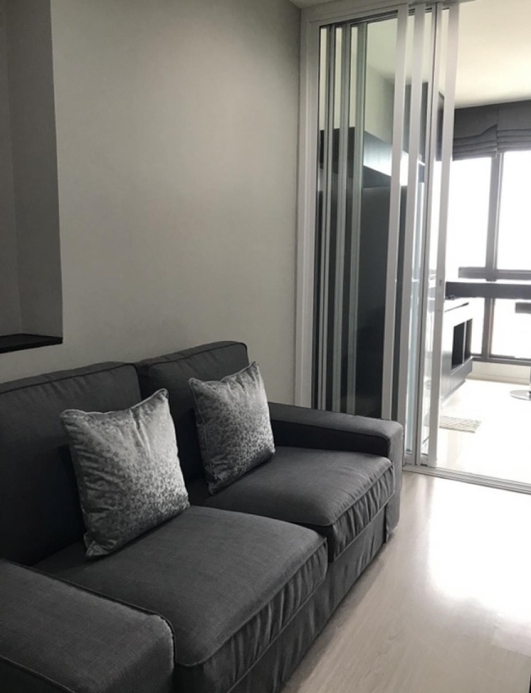 For RentCondoOnnut, Udomsuk : **For rent Rhythm 44/1 next to BTS Phra Khanong, 1 bedroom, size 35 sq m., 32nd floor**