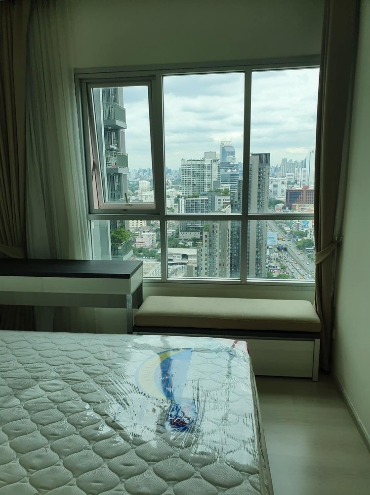 For RentCondoRatchadapisek, Huaikwang, Suttisan : Life Ratchadapisek: Urgent Line ID: @597bawtp (with @) Rooms for rent are available very quickly, hurry up!