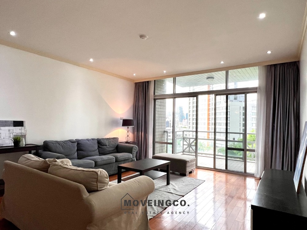 For RentCondoWitthayu, Chidlom, Langsuan, Ploenchit : 2 beds condo with a maid room, located near ploenchit BTS