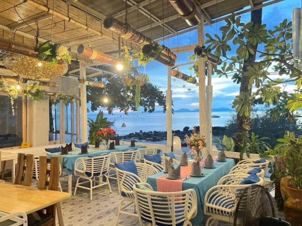 For SaleRetailKrabi : For sale/rent: Restaurant by the Andaman Sea, Klong Muang Beach, Krabi