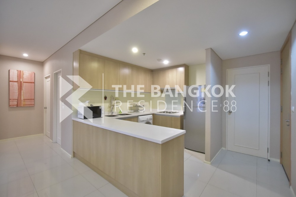 ให้เช่าคอนโดพระราม 9 เพชรบุรีตัดใหม่ RCA : Villa asoke  2bed  40k  Best price  80sqm 0928895628