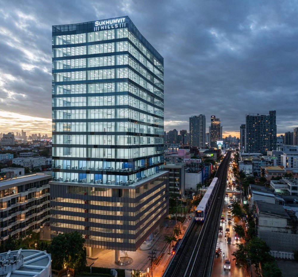 For RentOfficeOnnut, Udomsuk : Sukhumvit Hills Office for rent on Sukhumvit Road, near BTS On Nut and BTS Bang Chak 500 meters