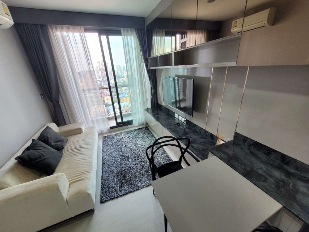 For RentCondoSukhumvit, Asoke, Thonglor : Condo for rent, Rhythm Sukhumvit 42, 35 sq m, near BTS Ekkamai