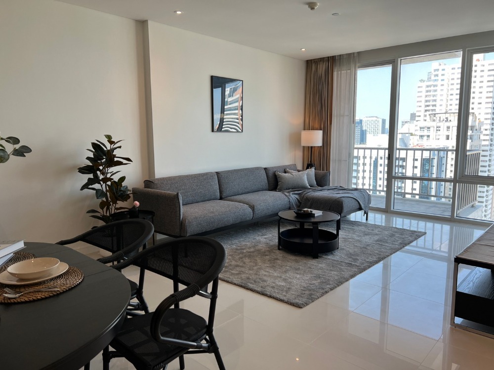 For RentCondoSukhumvit, Asoke, Thonglor : Condo for rent, Fullerton Sukhumvit 105 sq m., near BTS Ekkamai