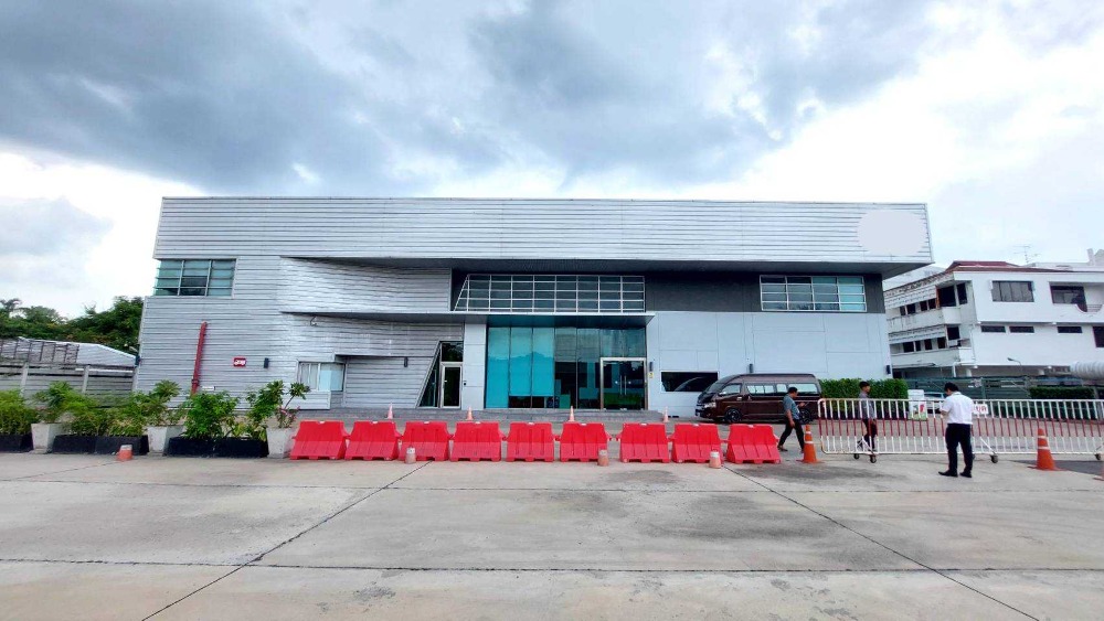 For RentOfficeBang Sue, Wong Sawang, Tao Pun : Office for rent, warehouse in the city center, Prachachuen Road, 2-storey warehouse, area 1,248 square meters, Prachachuen area, near Kasemrad Hospital, near Prachachuen checkpoint, convenient for ten-wheel trucks to enter and exit.