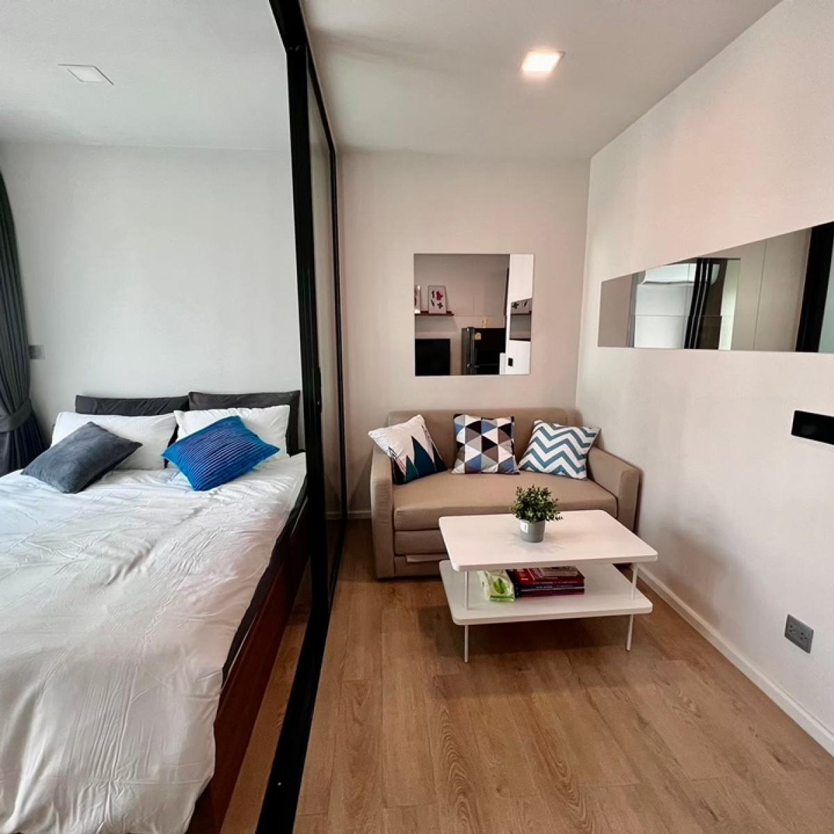 For SaleCondoPathum Thani,Rangsit, Thammasat : #OwnerPost Condo for sale near Bangkok 2.49 million baht, free transfer. Interested, contact ID Line 0819099220, urgent call 0996245361