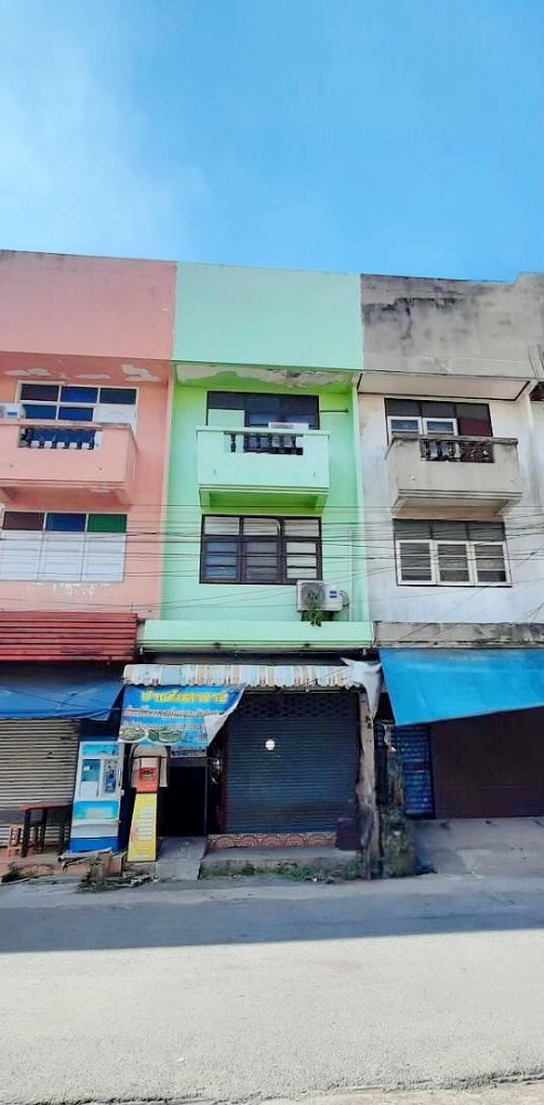 For SaleShophousePathum Thani,Rangsit, Thammasat : 📣Cheap sale - 3-storey commercial building, Thai Thani Village, Nonthaburi, good location, near the community in the Nonthaburi Industrial Estate area