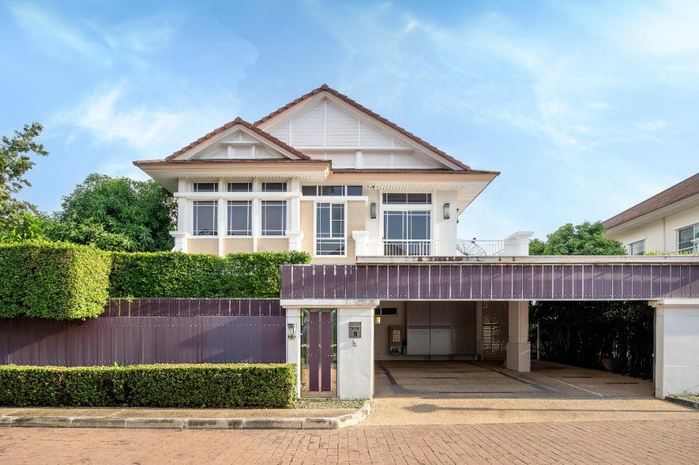 For SaleHouseChaengwatana, Muangthong : For sale: 2-storey detached house, corner plot, built-in throughout the house, Nantawan Village, Chaeng Watthana-Ratchaphruek, 120.4 sq m., 249 sq m.