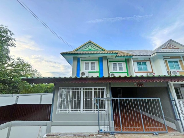 For RentHouseRattanathibet, Sanambinna : CJ Express Wat LatPlaDuk 41m. 2-storey detached house for rent 3 bed 2 bath 3 a/c MRT KhlongBangPha