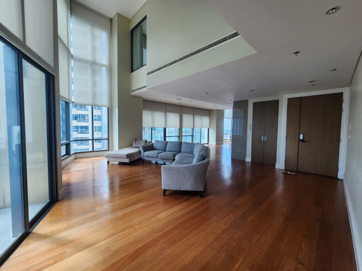 ให้เช่าคอนโดสุขุมวิท อโศก ทองหล่อ : Bright sukhumvit 24 //Duplex 6Bed 6bath //Contact Boom0645254286