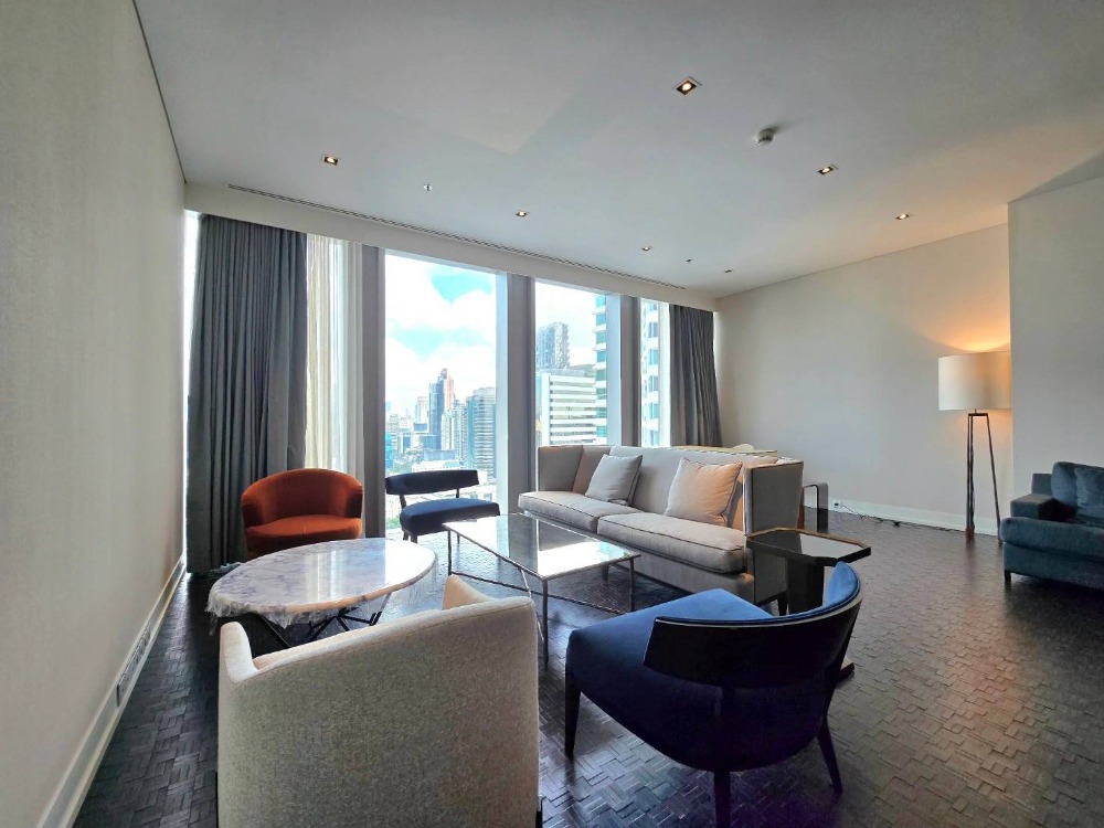 For SaleCondoSathorn, Narathiwat : ♦ Prime Location ♦ 25++ Floor 211.00 sq.m. | 3 beds 4 baths | near BTS Chong Nonsi 2 mins, King Power Mahanakhon 3 mins, Sathorn Square 4 mins