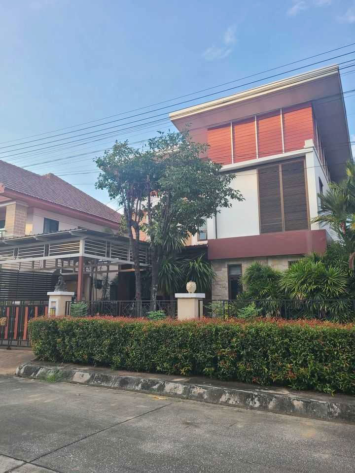 For RentHouseChiang Mai : A house for rent near by 5 min to Chongfah Sinseung Wanich Bamrung School , No.15H614