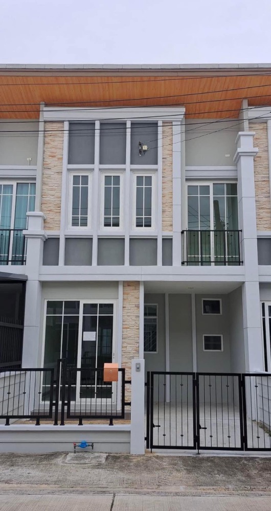 For RentTownhouseChaengwatana, Muangthong : Townhome for rent Golden City Muang Thong-Chaeng Watthana, new house near Mega Home Tiwanon, MRT Pink Line