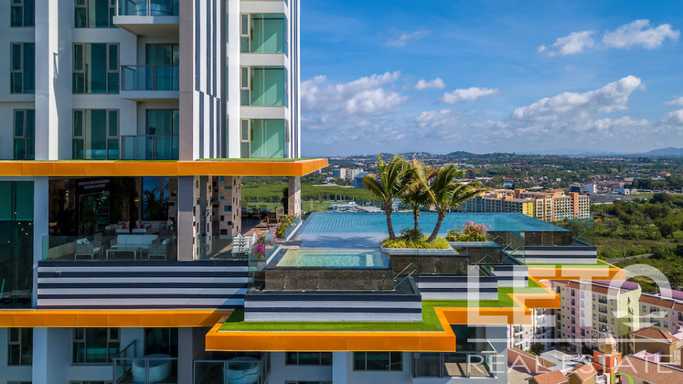 For SaleCondoPattaya, Bangsaen, Chonburi : High floor Riviera Monaco