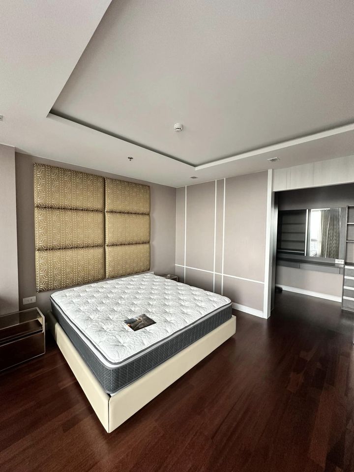 ให้เช่าคอนโดสมุทรปราการ สำโรง : The Metropolis Samrong 3 bedroom / 3 bathroom 146 Sq.m. Floor: 30