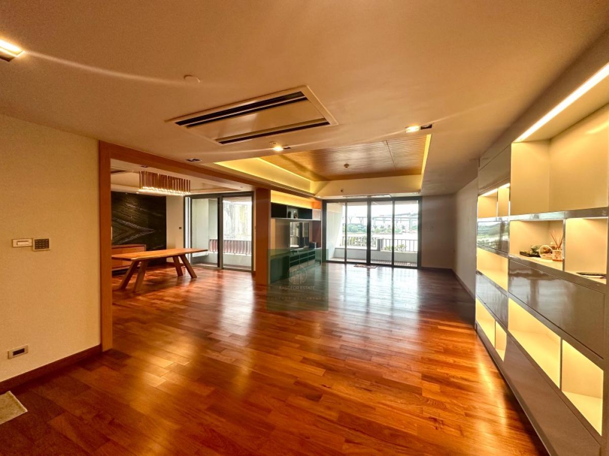 For SaleCondoRama3 (Riverside),Satupadit : ⚜️Selling a Penthouse Duplex condo, The Pano Rama 3, 4 parking spaces, Flix style, 1st floor, fully built-in room and new air conditioning system.