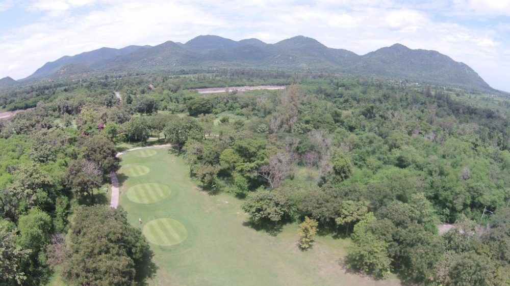 ขายที่ดินชะอำ เพชรบุรี : ที่ดิน 2 ไร่ ขายด่วน Land for Sale 2 rai in a golf club