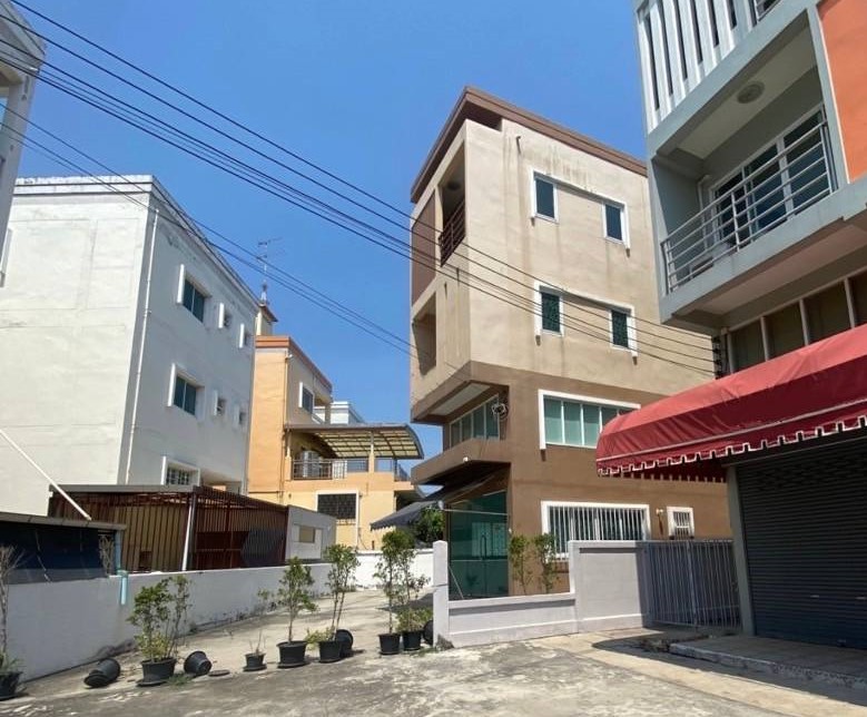 For RentShophousePhutthamonthon, Salaya : Building Home Office for rent, 3.5 floors, located on Phutthamonthon Sai 2 Road