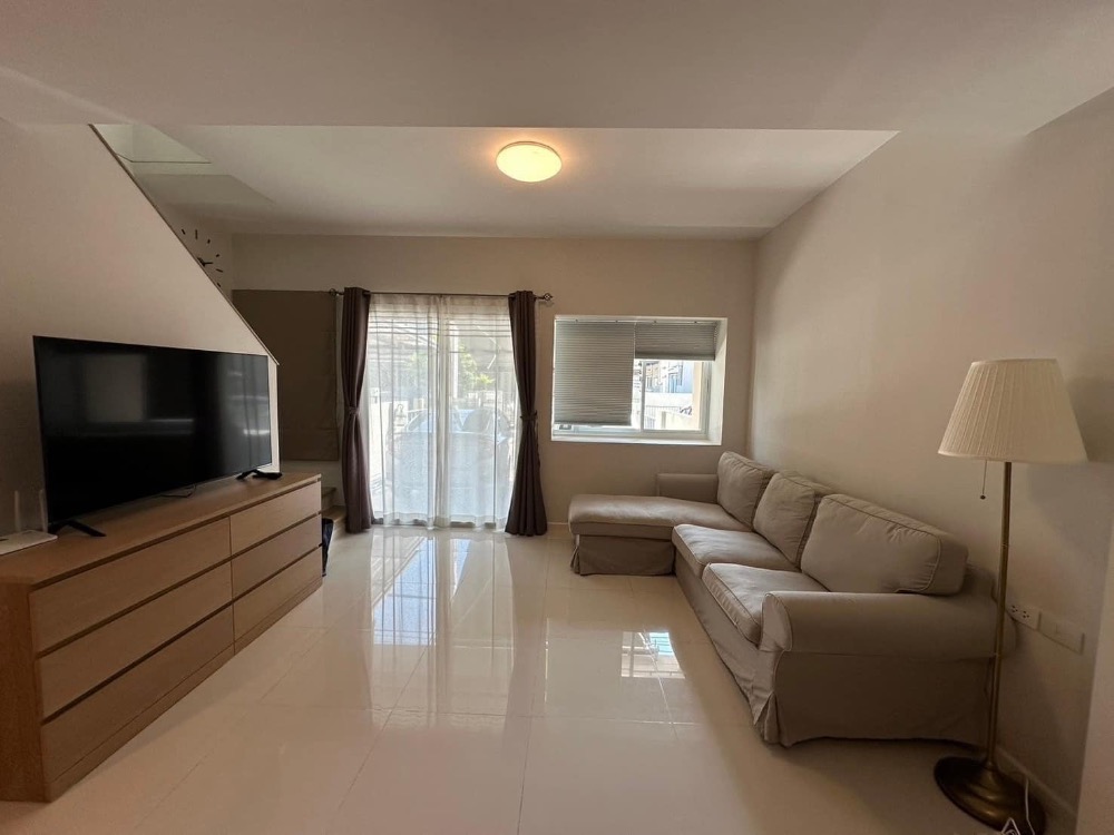 For RentTownhouseSamut Prakan,Samrong : ⭐️📣🏡 House for rent, Indy 2 Srinakarin project, beautiful house, ready to move in, good location, convenient transportation