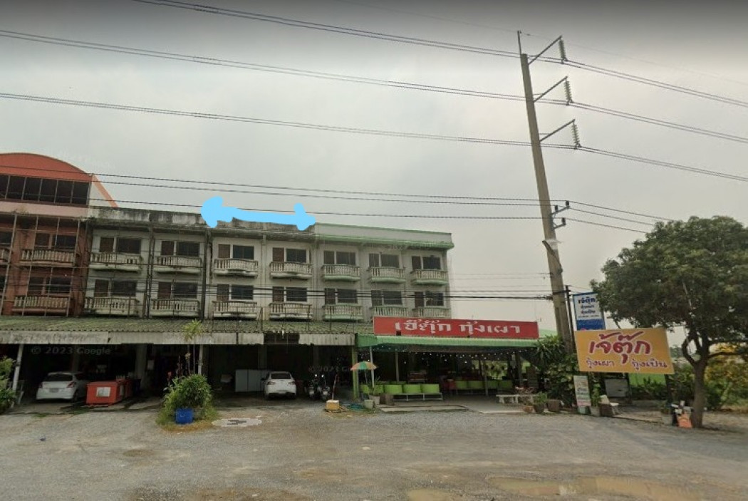 For SaleShop HousePhutthamonthon, Salaya : Commercial building for sale - 3.5-storey shophouse, 2 adjoining units, on main road 346 (Bang Len - Bang Bua Thong)