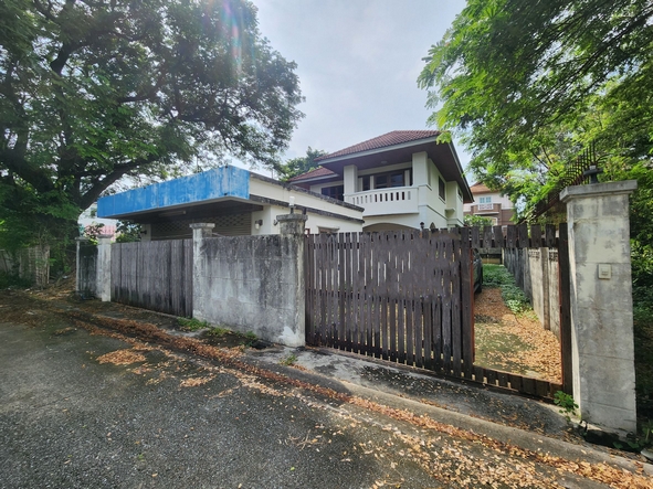 For SaleHouseChaengwatana, Muangthong : Single house for sale, size 93 sq m., Soi Prachachuen-Pat Kret 2, next to Grand Canal, east side