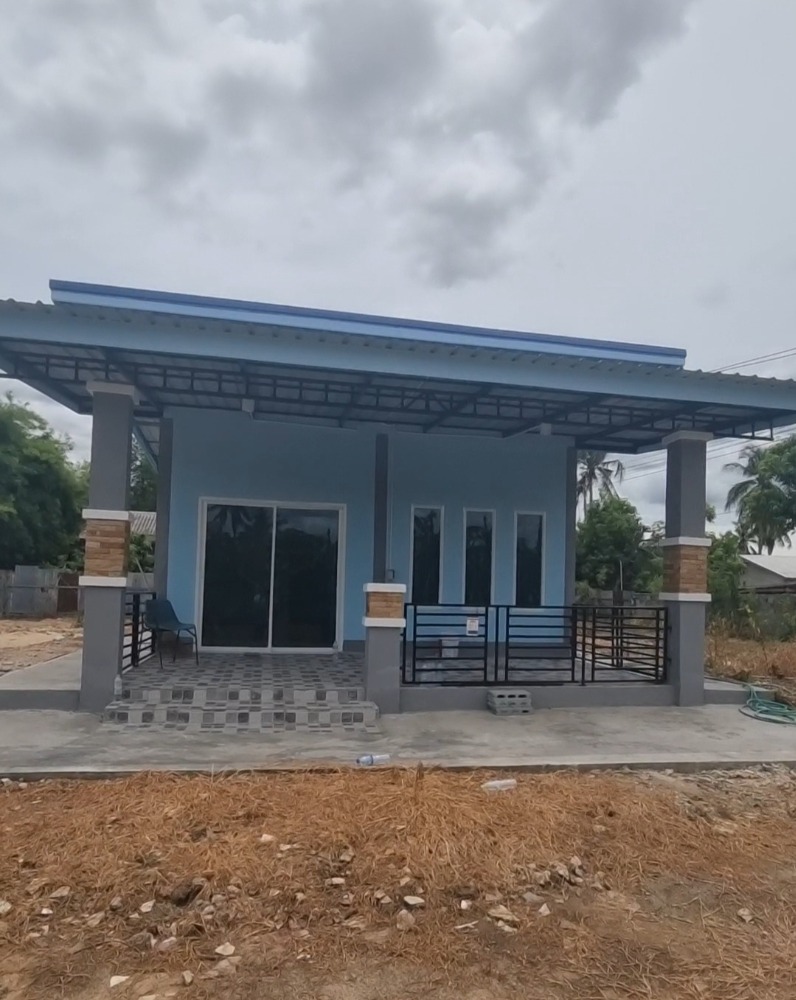 For SaleHouseSuphan Buri : Urgent sale! Newly built single house, great price! 🏡 Price only 1,099,000 baht