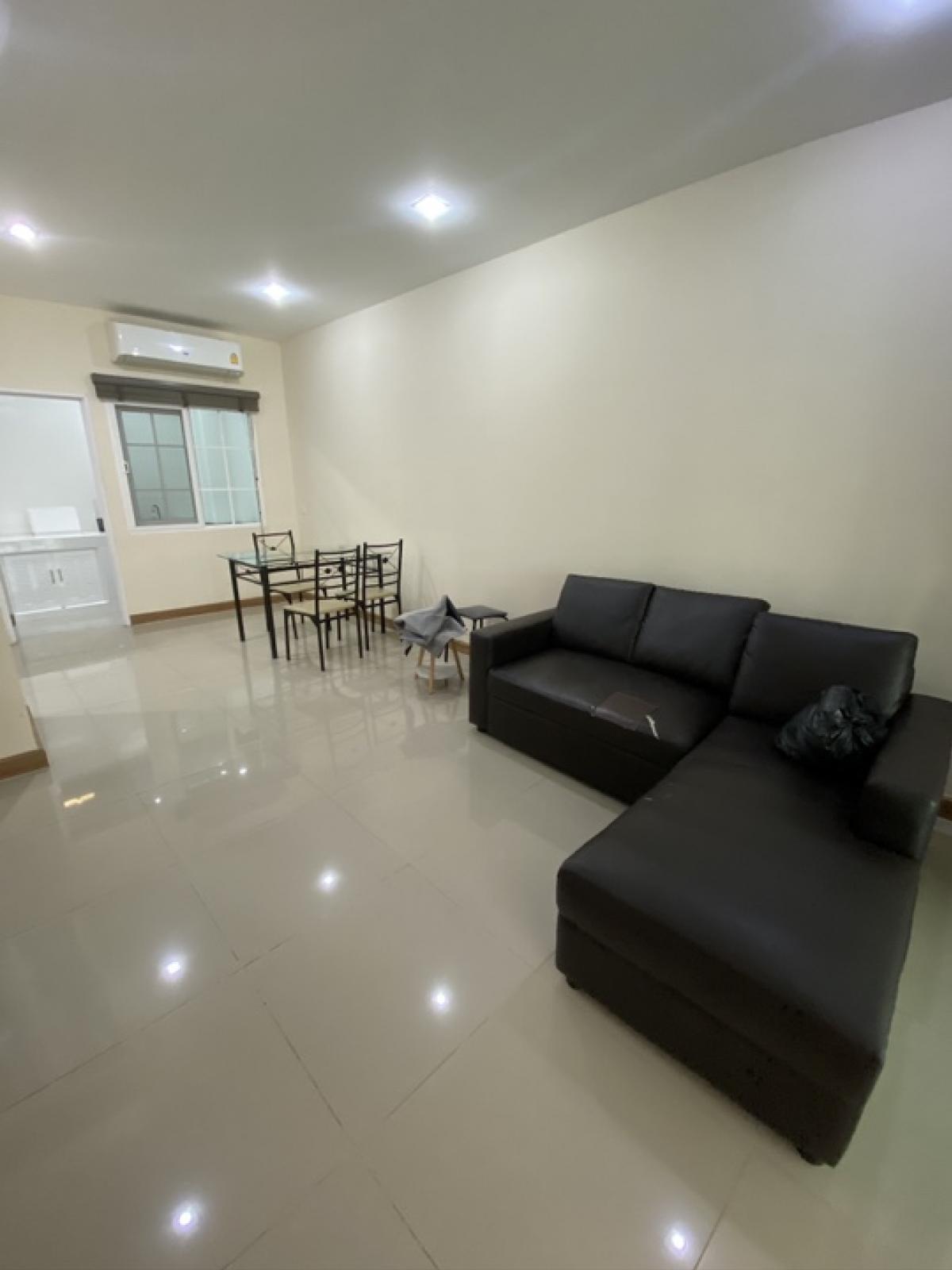 ให้เช่าบ้านบางแค เพชรเกษม : (For Rent) Golden Town Sathorn