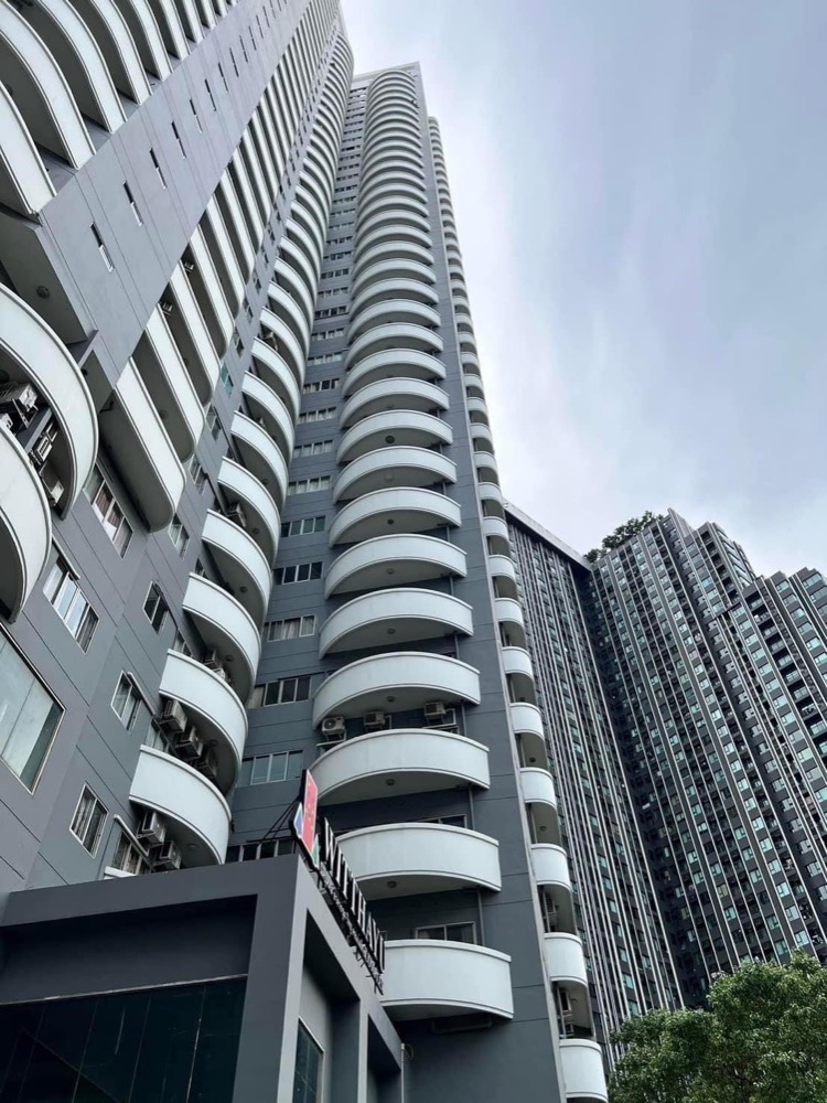 ให้เช่าคอนโดวิทยุ ชิดลม หลังสวน : For Rent: Condo, Witthayu Complex, 2 Bedrooms /1 Bathroom *Fully Furnished /High Floor /Pet Friendly & Ready to move in*