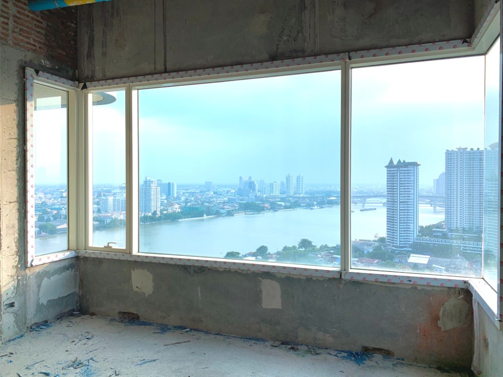 For SaleCondoWongwianyai, Charoennakor : [ Sell ] Penthouse Water Mark Chao Phraya 4bed 273sqm 29.9mb